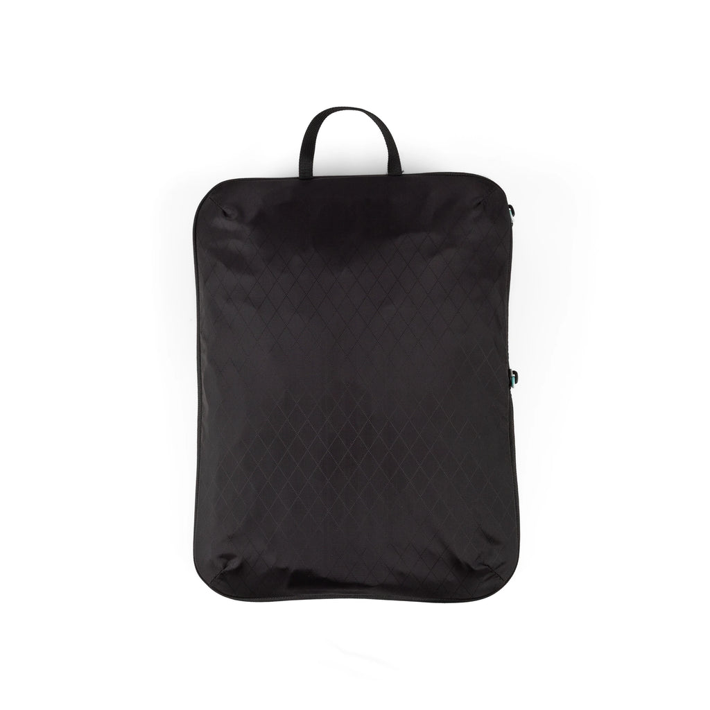 RYZVOX Packing Cube L empty and flat, seen from the back
