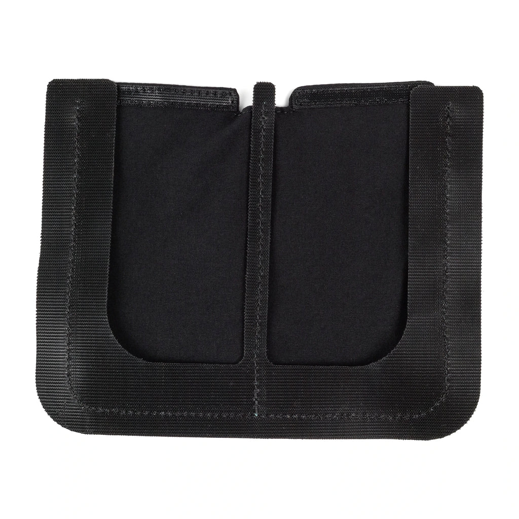 Back of the RYZVOX Stretch Pocket M, showing the hook-and-loop mounting panel