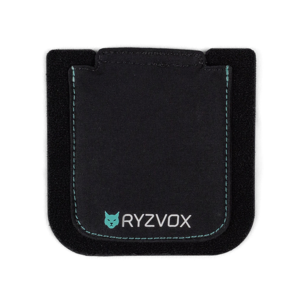 RYZVOX Stretch Pocket S seen from the front, single stretch compartment with the brand label